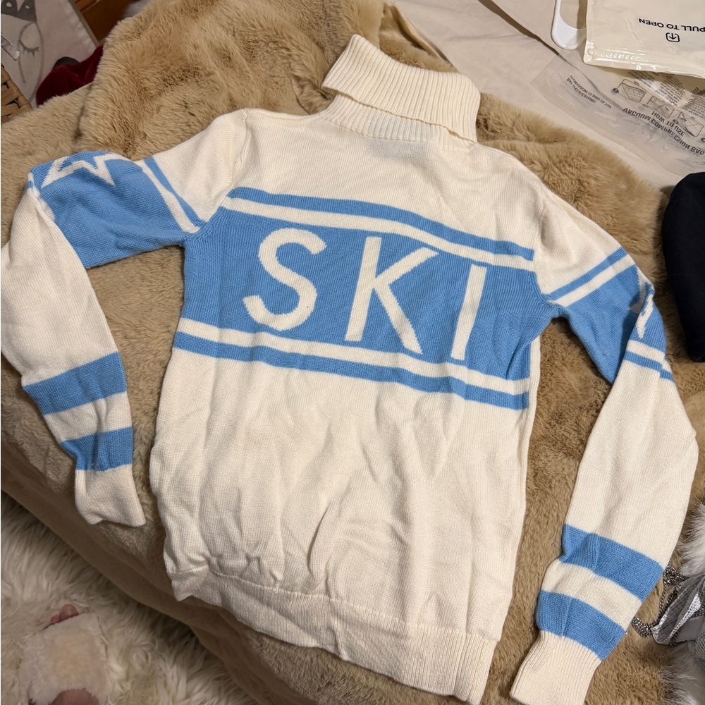 Perfect Moment White and Light Blue 'SKI' Turtleneck Sweater